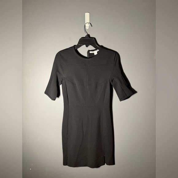 Diane Von Furstenberg Oka Sheath Dress Size 4 - Picture 2 of 6